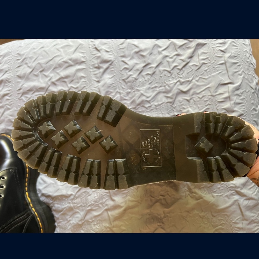 Dr. Martens Platform - Picture 4 of 4